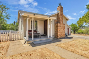 Charming Cottage in Historic Downtown Folsom